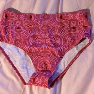 Venus  bikini bottom size 4